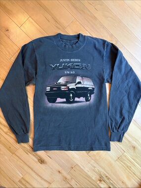Skylrk Super Rare Yukon Longsleeve 
Coachella Justin Beiber
Size XS